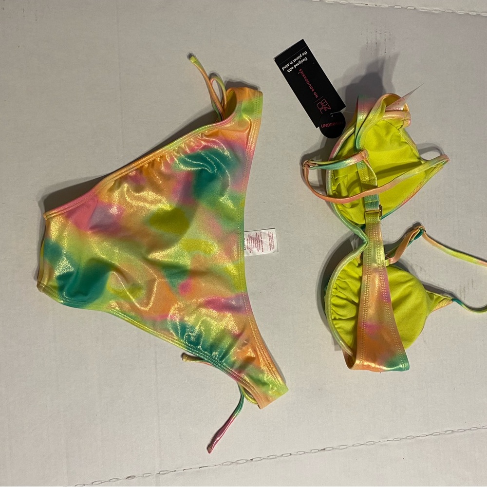 No Boundaries Yellow and Green Bikini Set Vibrant Swimwear - Picture 7 of 7